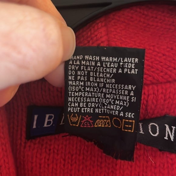 VTG-I.B.diffusion-M-red-lambswool and rabbit hair blend-cardigan sweater/jacket. - Picture 9 of 13